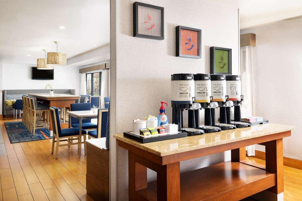 Hampton Inn Sacramento/Rancho Cordova Restoran fotoğraf